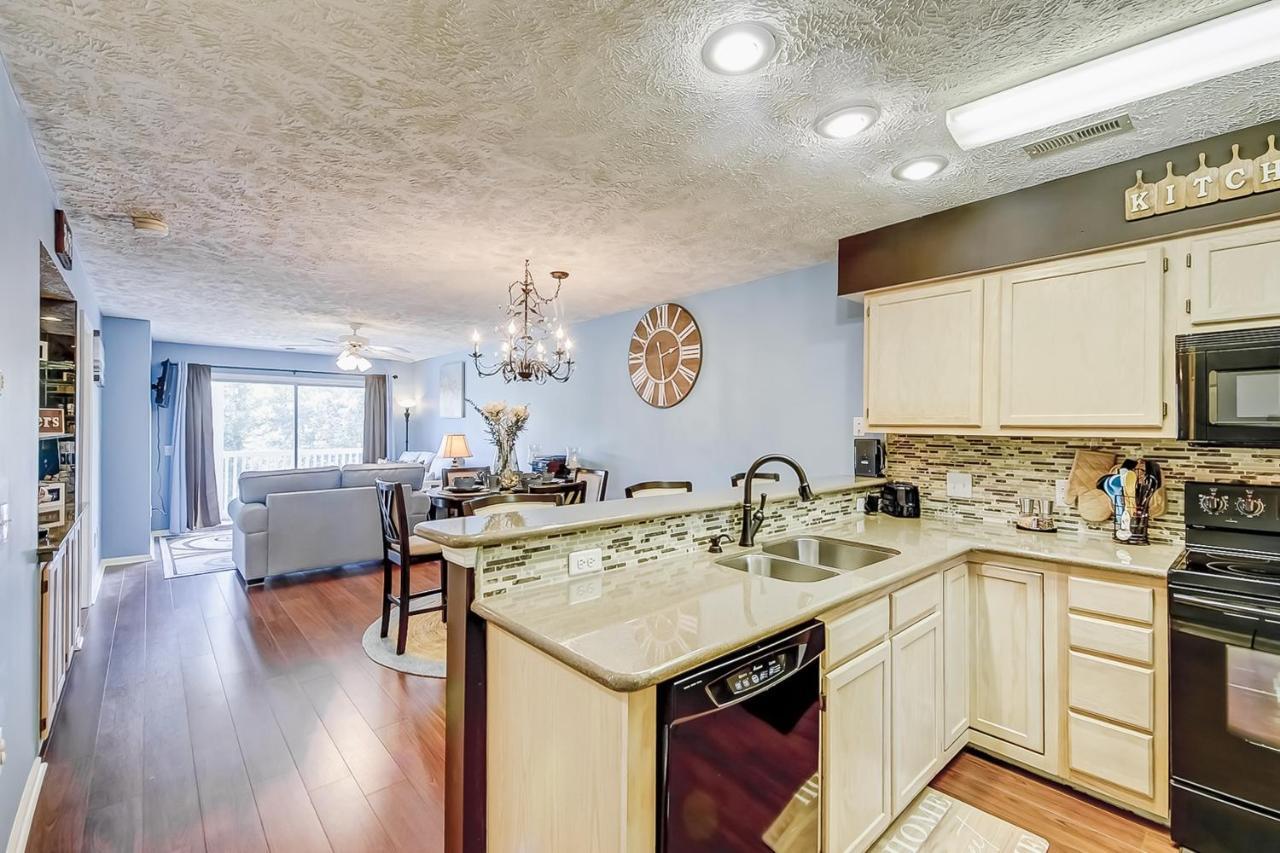 Apartamento Coastal Compass Myrtle Beach Exterior foto